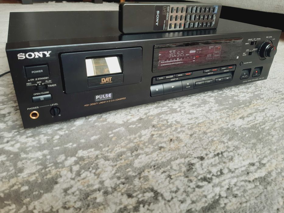 DAT дека Sony DTC-690  ДАТ