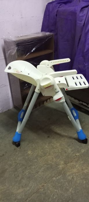 Стільчик д/годування Chicco Polly, стан робочий,відсутній стіл і чохол