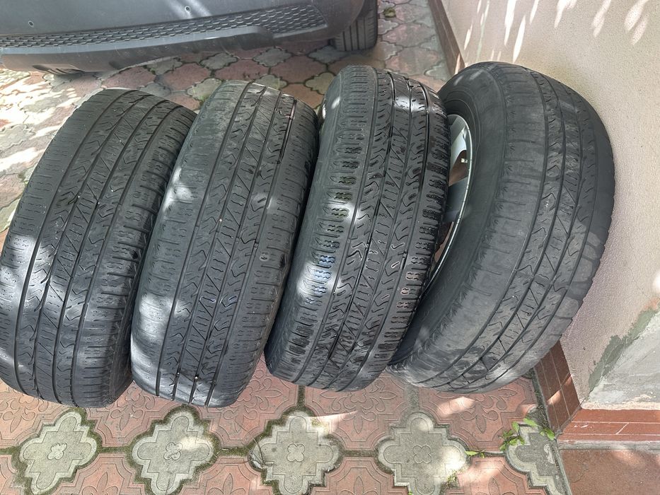 Диски R17 з гумою NEXEN 235/65/R17 комплект
