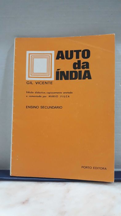 Livro Farsa de Inês  Pereira e outros.