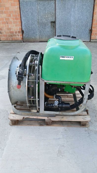 Opryskiwacz sadowniczy tifone 200l