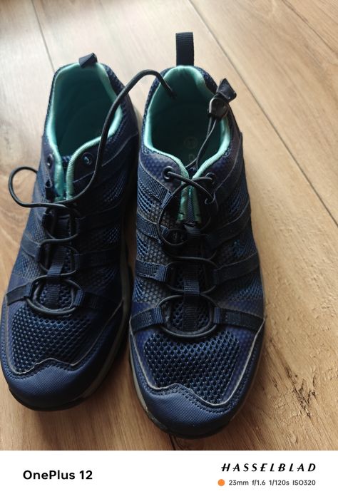 Adidasy granatowe,siateczka 39