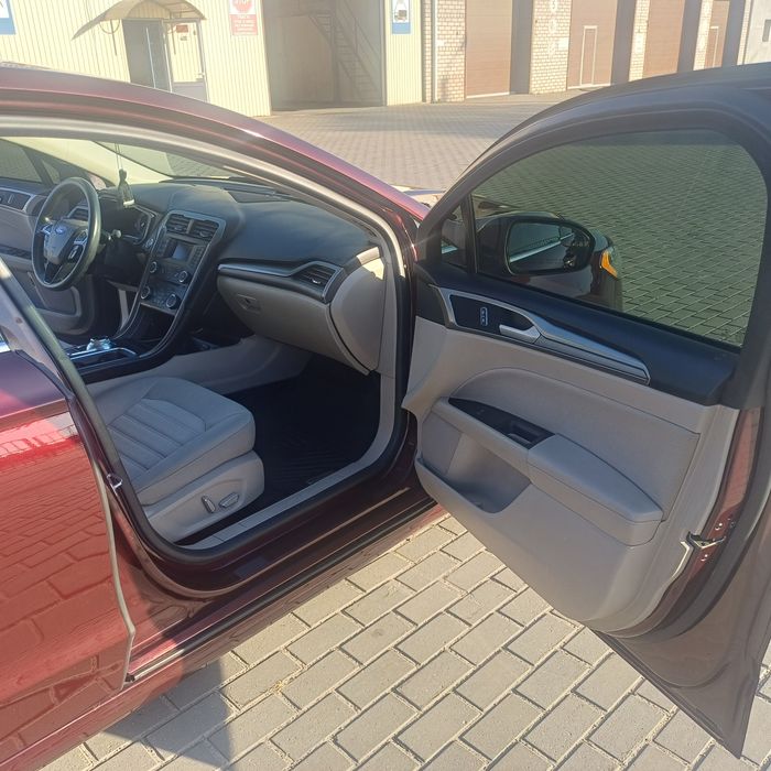 Продам Ford fusion hybrid