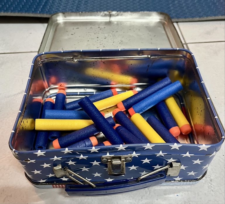 Nerf conjunto + Cx Municões €10