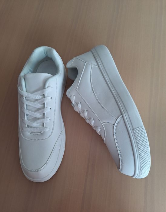 Białe damskie buty sportowe sneakersy  44,wkładka 28,3cm