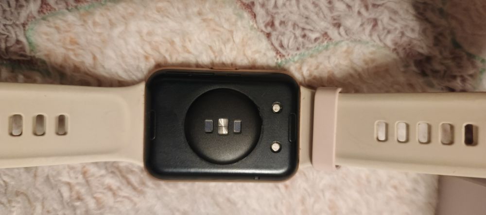 Huawei Watch Fit 2 — стильний смарт-годинник, майже новий!