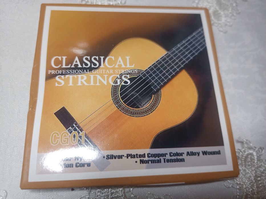 Нейлонові струни для гітари