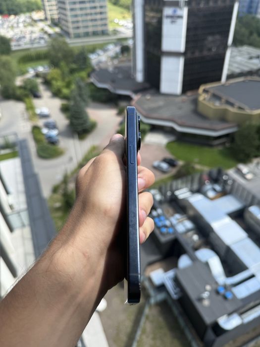 iPhone 15 Pro Max 256 GB Niebieski Gratis Kabel