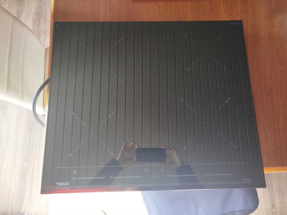 Placa de Indução TEKA IZC 64010 BK (Elétrica - 60 cm - Preto)