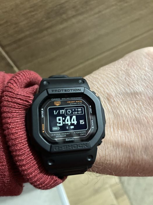 Casio DW-H5600-1ER czarny