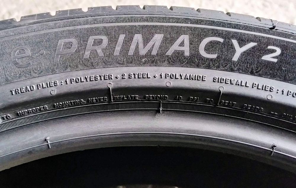 Шини літні R19 225/45 Michelin E primacy 2