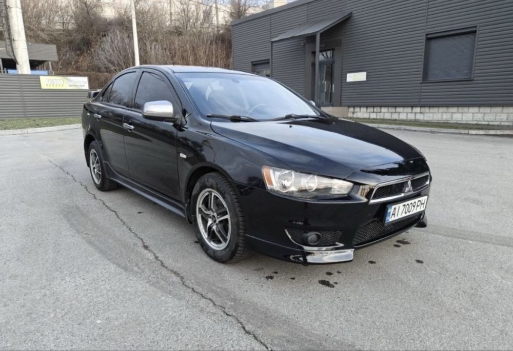 Mitsubishi Lancer 10