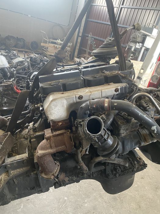 Двигун MAN D0834 MAN LE2000