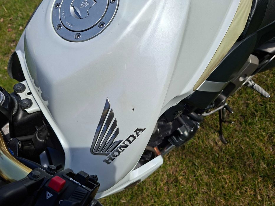 Honda cb1000r 2010r.