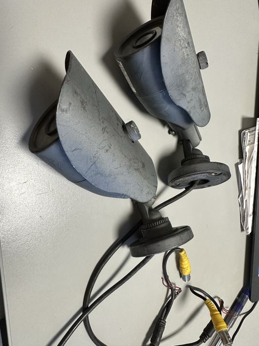 Продам видеорегистраторы Dahua + 4 аналог. камеры