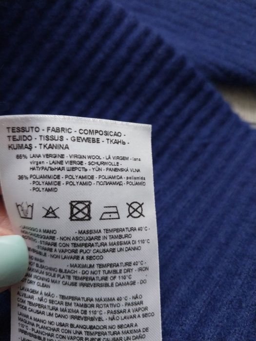 Светр жіночий Armani Exchange S