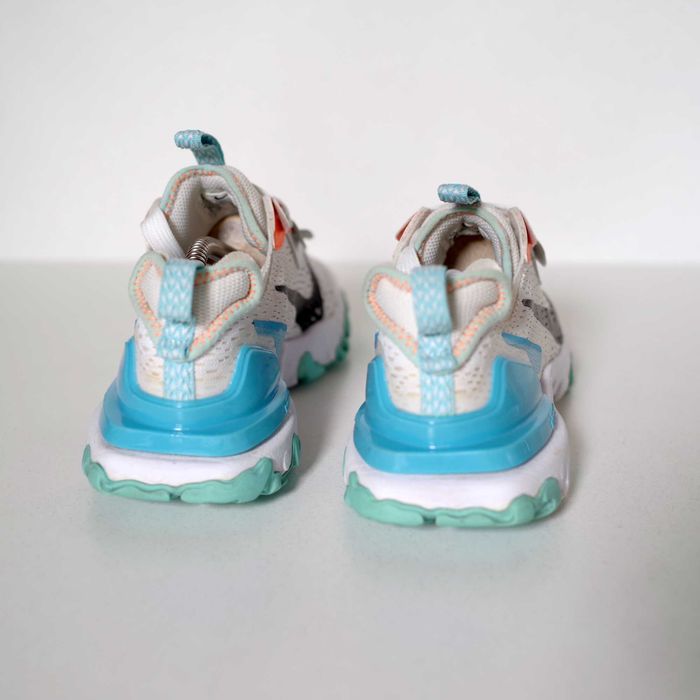 Кросівки Nike React Vision DM3189-100 38,5 розмір оригінал ідеальні
