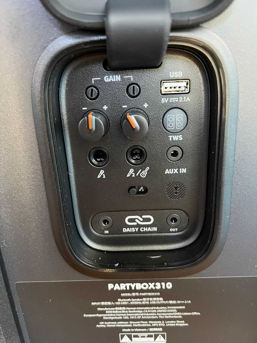 Aluguer de 3 colunas jbl partybox 310