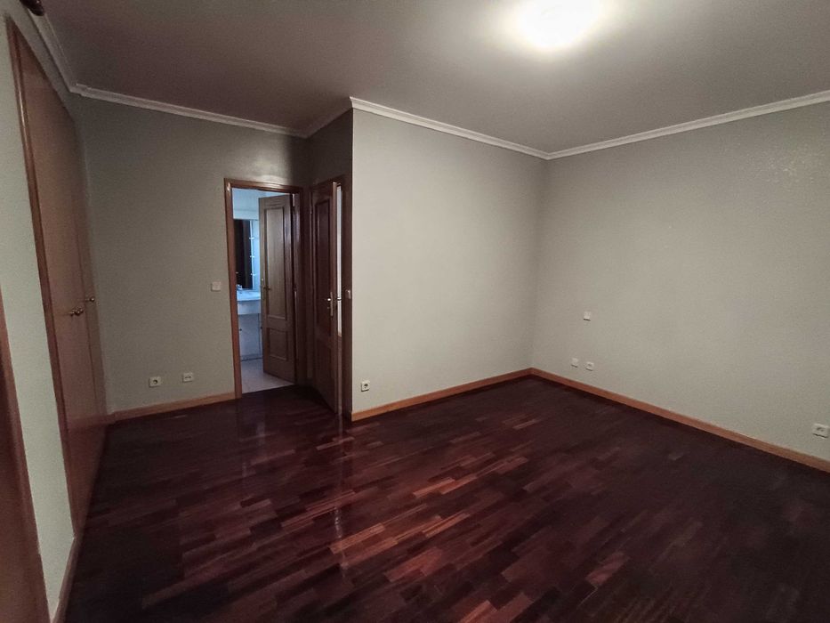 T3 Espaçoso com Garagem em Ferreiros Braga