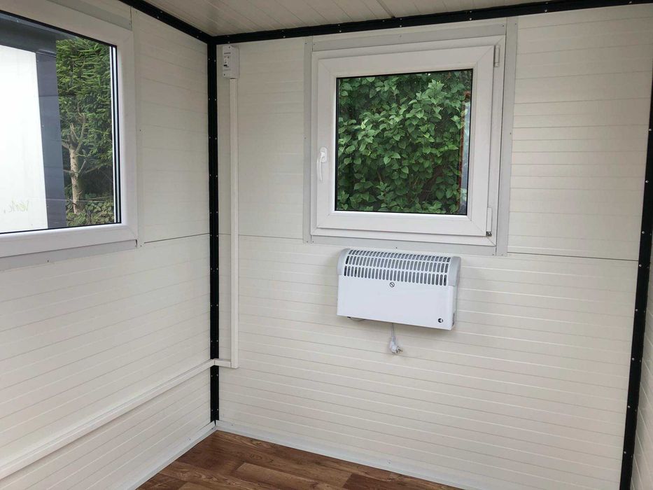 KONTENER BIUROWY 2×3m, wys. 2,4 m – stalowy, drzwi Hörmann