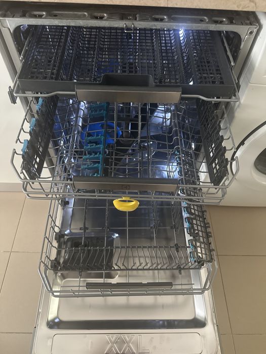 Máquina Loiça Electrolux