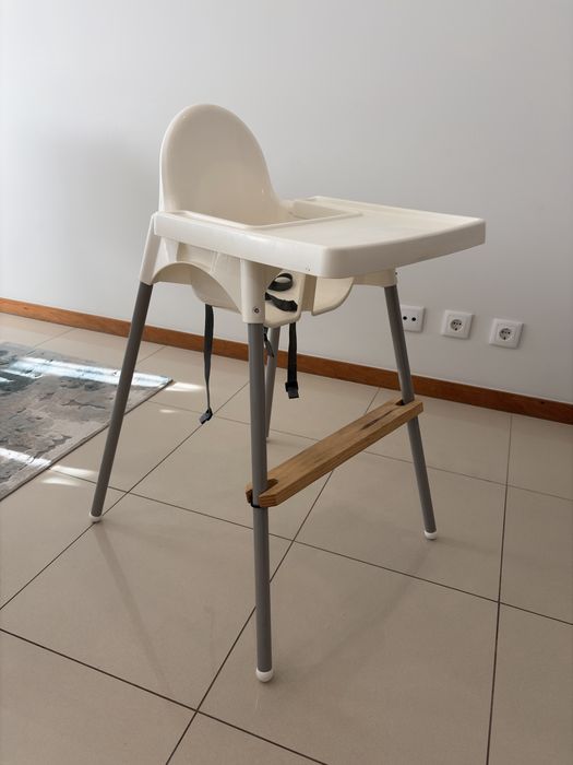 Cadeira de Alimentação IKEA, pousa pés, almofada de apoio e capa