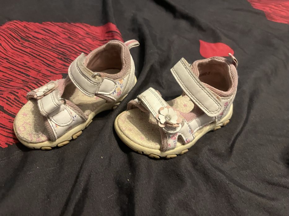 Buty dziewczynka nr 19