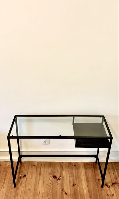 Secretária IKEA VITTSJÖ / Письменный стол