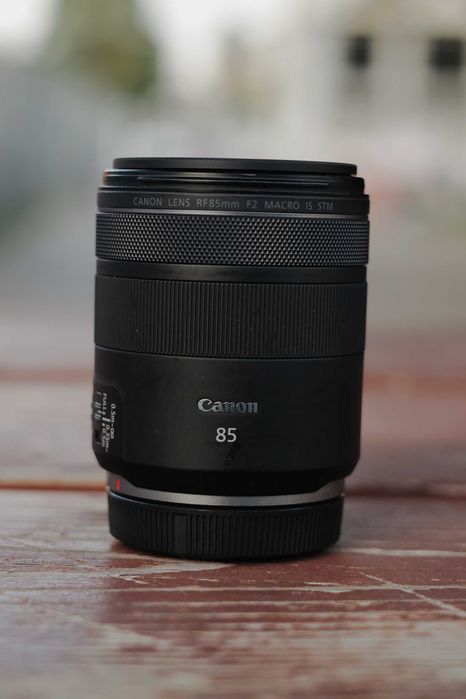 Canon RF 85 mm 2.0 f STM Macro Is ef