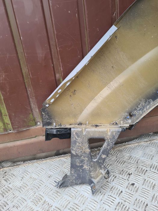 Peugeot Rifter błotnik przód prawy EVL 2022r