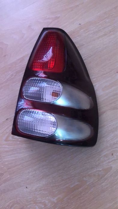 Правый фонарь,стоп,габарит,фара toyota land cruiser prado 120