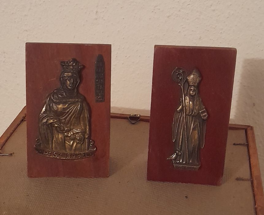 Arte Sacra santos madeira metal