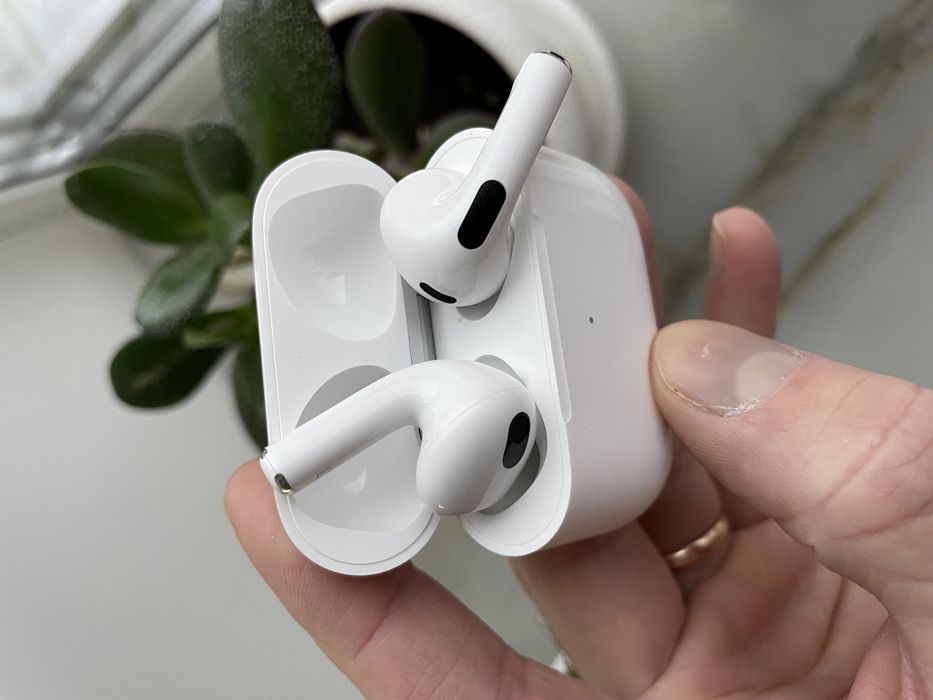 Apple AirPods 3rd Generation (MME73AM/A)