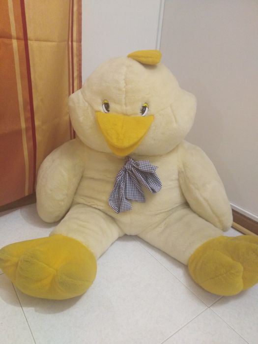 Peluche grande de criança