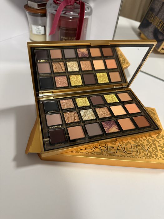 Палетка тіней huda empowered оригінал