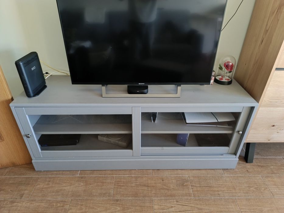 Móvel de televisão IKEA