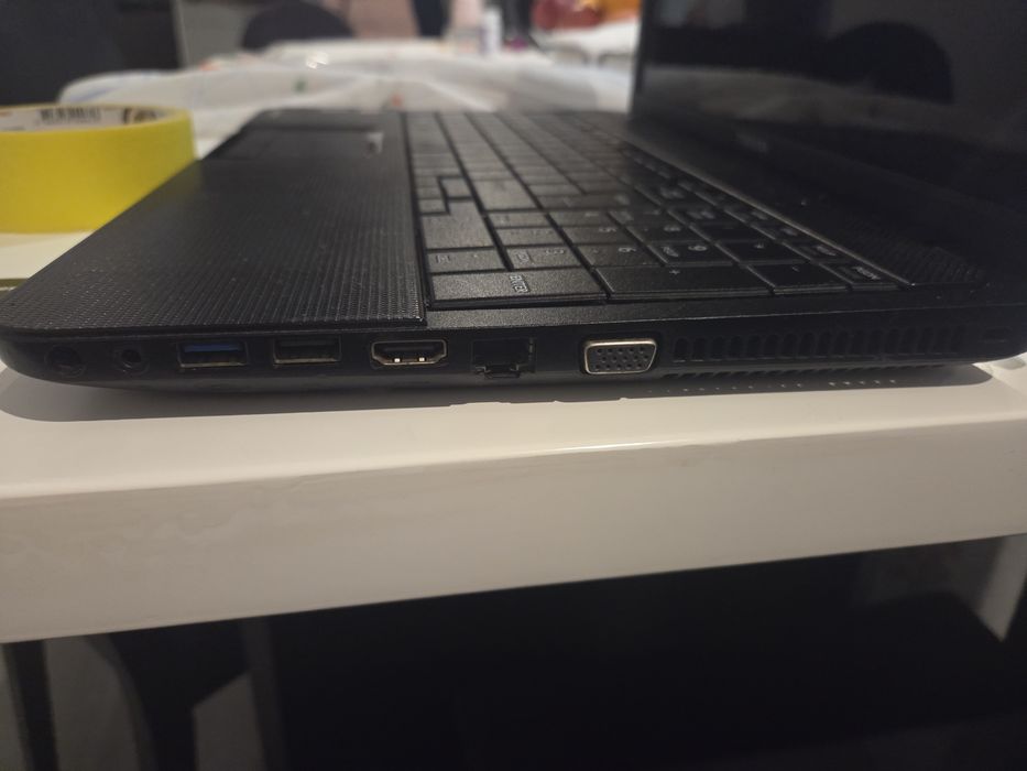 Vendo portátil Toshiba