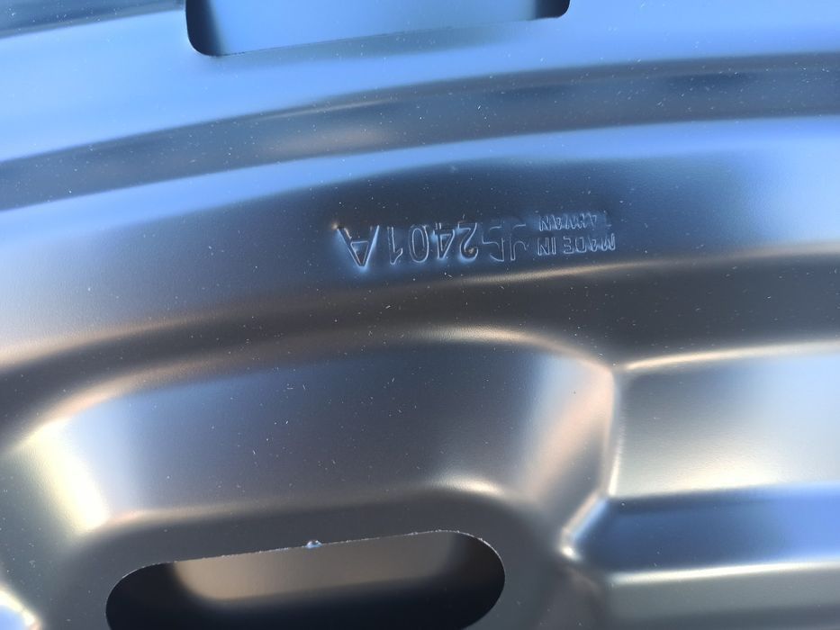 Капот AUDI Q3 (8U) 2011 - 2018 аудi кю 3