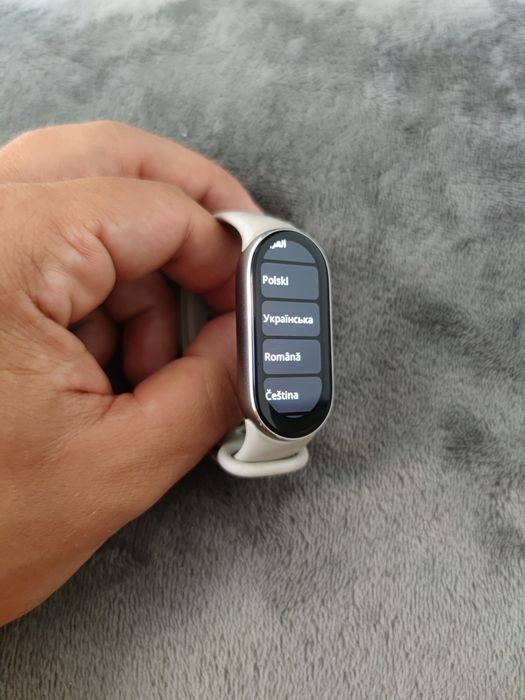Продам mi band 9