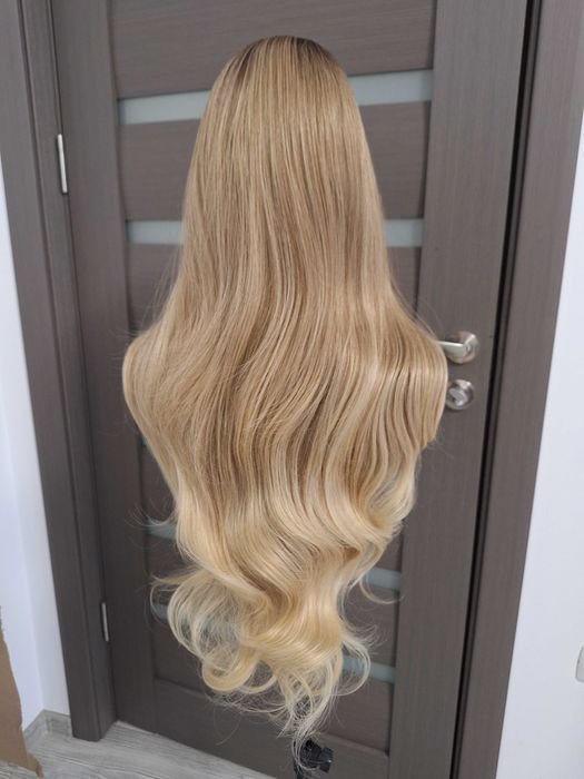 Peruca longa cacheada loira Shatush com renda