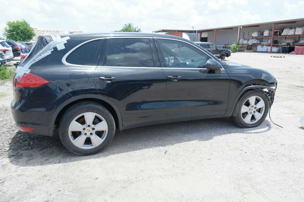 Разборка Porsche Cayenne 2 2010-2017 / Порш Каєн 2 б/у запчастини США