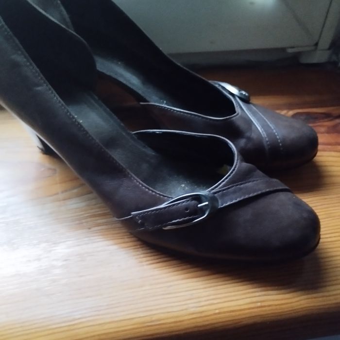 Oryginalne czółenka ze skóry