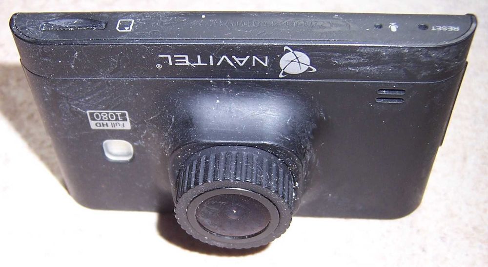 Wideorejestrator samochodowy NAVITEL R400
