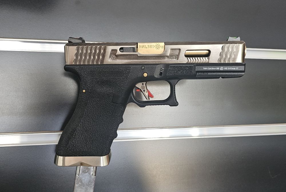 Upgraded WE Glock 17 - Airsoft GBB