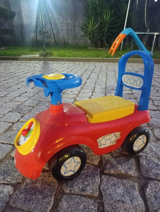 Vendo carinho de criança brincar em bom estado com pouco uso.