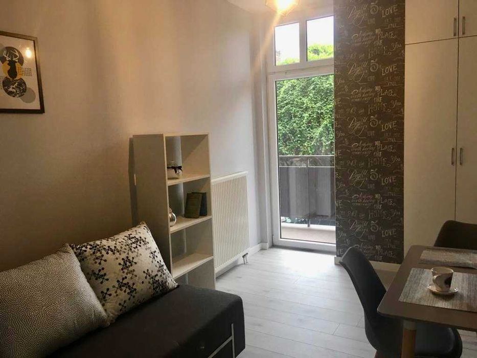 KAWALERKA 19m2 Katowice CENTRUM Dąbrowskiego