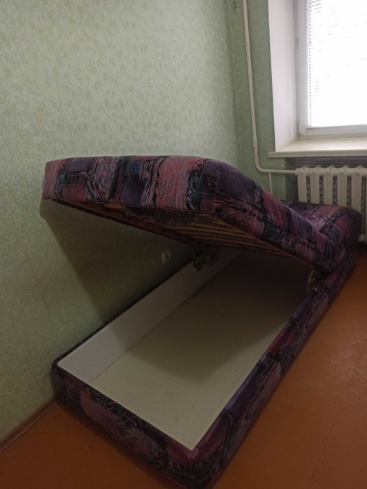 Продам ліжко гарний стан