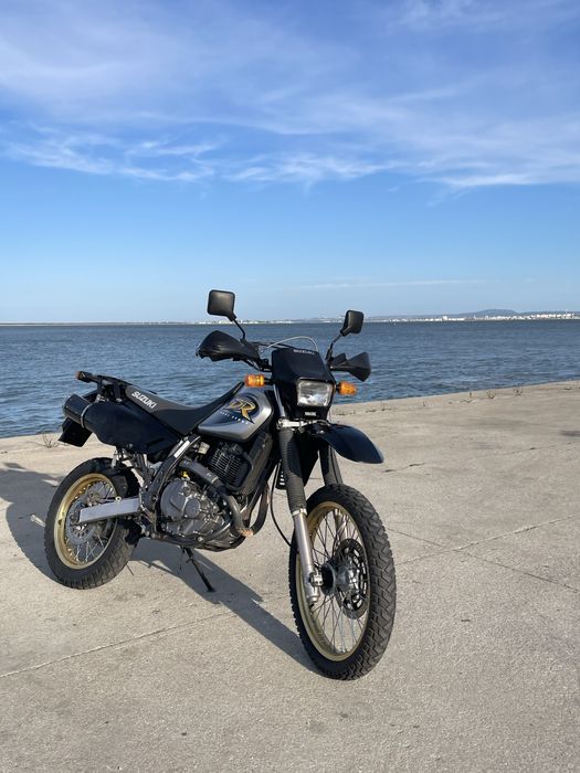 Suzuki dr650 se.         Carta A2