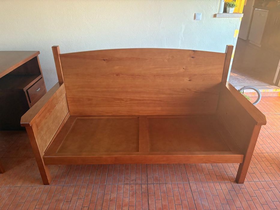 Sofás rusticos em perfeito estado