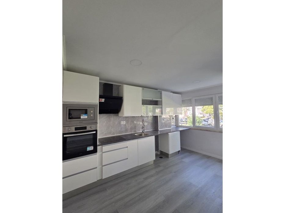 Apartamento T2 renovado - Oeiras